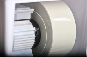 جهاز تبريد الخزان بالكويت 2 تبريد تانكي - تبريد خزان - تبريد مياه الخزان - جهاز تبريد المياه - جهاز تبريد الخزان - تركيب مروحة تبريد - غسيل تانكي - تصليح تانكي - الاتصال 66680883